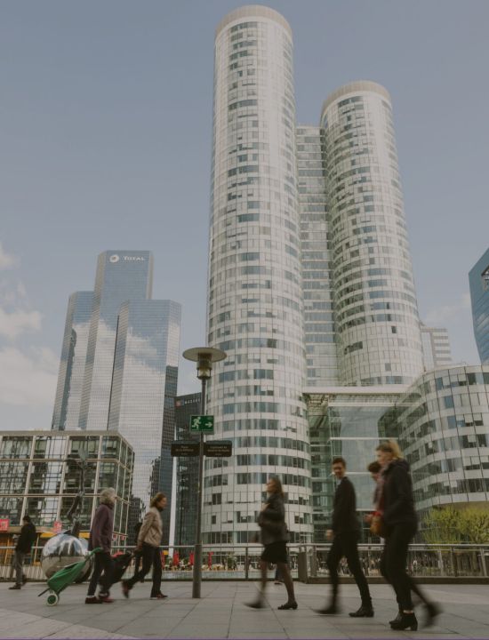 Geldwäscheprävention Immobilienmakler: Lerne smart mit S+P eLearnings Immobilienmakler aufgepasst: S+P eLearnings macht Geldwäscheprävention einfach und effektiv!