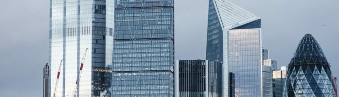 Controlling in Unternehmen: Die Schlüsselrolle des Controllers Der Controller – Hüter der Zahlen und Treiber des Erfolgs